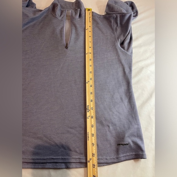 Patagonia Capilene 1/4 Zip Pullover Size Medium Blue and White Striped - Picture 11 of 11